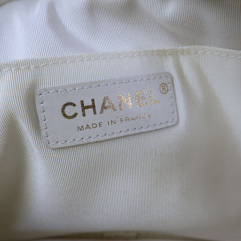 CHANEL Quilted CC GHW Chain Shoulder Bag Caviar Leather White