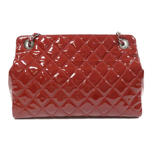 CHANEL Quilted CC SHW Chain Shoulder Bag Patent Leather Red v1