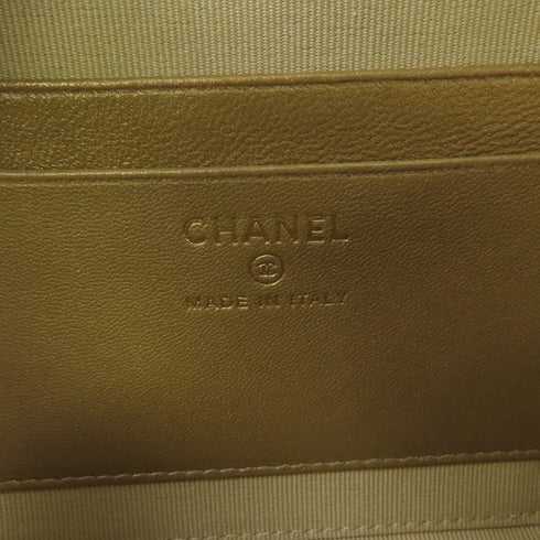 CHANEL Quilted CC GHW Camera Case Chain Shoulder Bag Lambskin Leather White