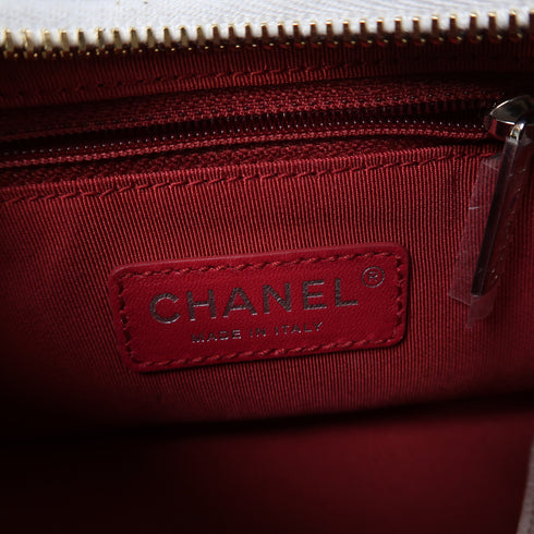 CHANEL Quilted CC Gabrielle Chain Shoulder Bag Calfskin Leather White v1