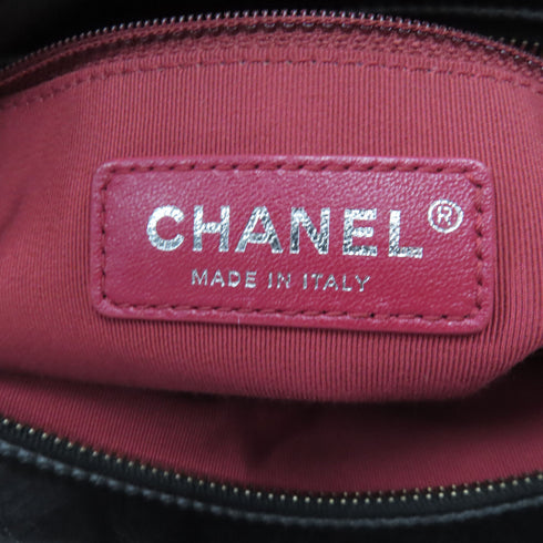 CHANEL Quilted CC Gabrielle Large Hobo Chain Shoulder Bag Calfskin Black