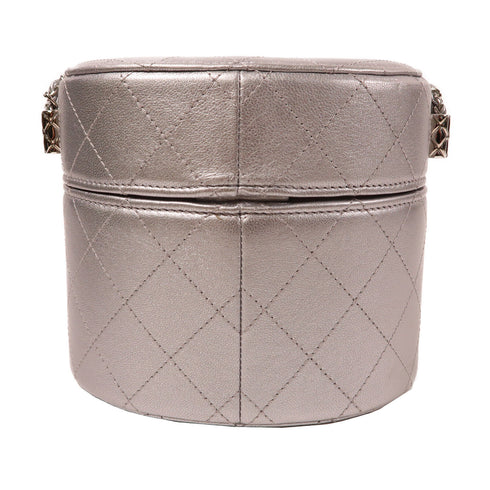 CHANEL Quilted CC SHW Chain Shoulder Bag Calfskin Leather Silver v1