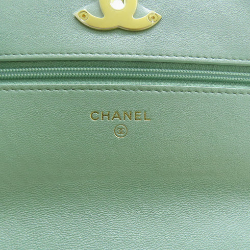 CHANEL Quilted CC Chanel 19 Wallet On Chain Shoulder Bag Handbag Lambskin Green