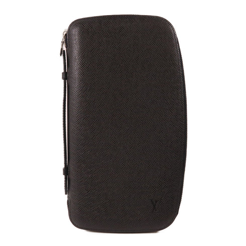 LOUIS VUITTON LV Travel Case Clutch Bag M30652 Taiga