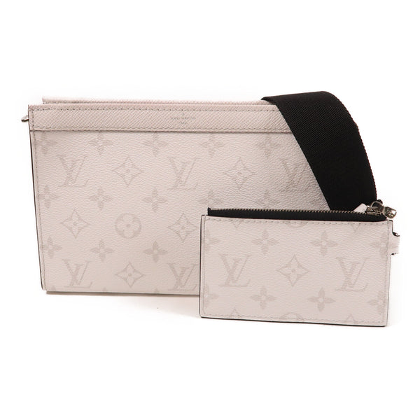 LOUIS VUITTON LV SHW Gaston Shoulder Bag M30935 Taigarama White