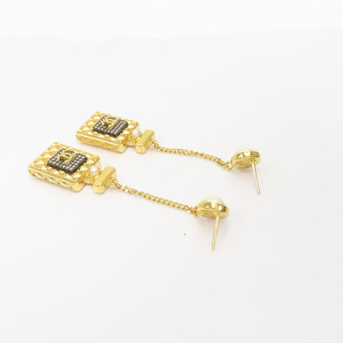 CHANEL CC Earrings Accessories A20A Metal Gold White