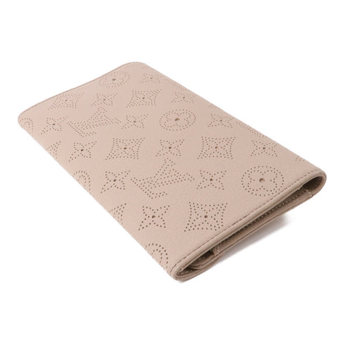 LOUIS VUITTON LV GHW Amelia Coquille Long Wallet M58131 Monogram Mahina Beige