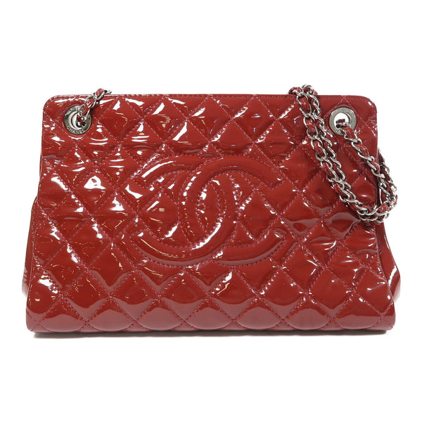 CHANEL Quilted CC SHW Chain Shoulder Bag Patent Leather Red v1