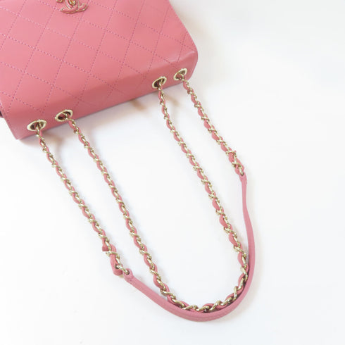 CHANEL Quilted CC GHW Chain Shoulder Handbag Calfskin Leather Pink