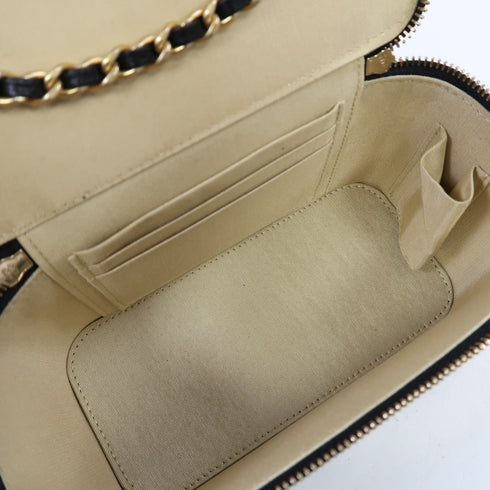 CHANEL Quilted CC GHW Vanity Case Chain Shoulder Bag Lambskin Leather Black v2