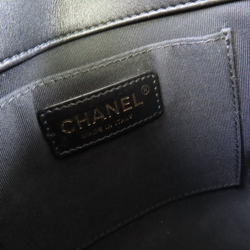 CHANEL Quilted GHW CC Chain Shoulder Bag Calfskin Leather Black