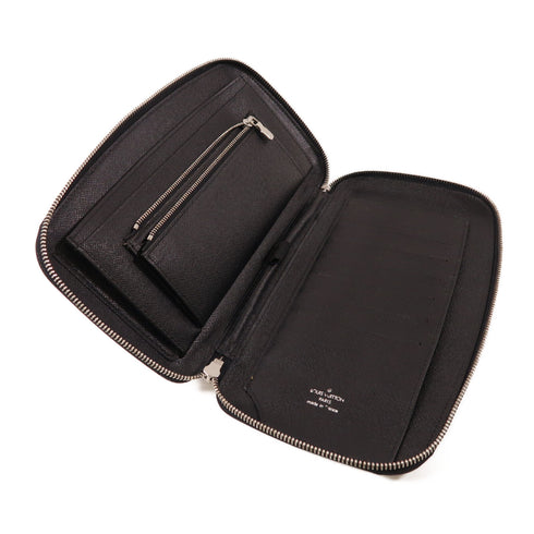 LOUIS VUITTON LV Travel Case Clutch Bag M30652 Taiga