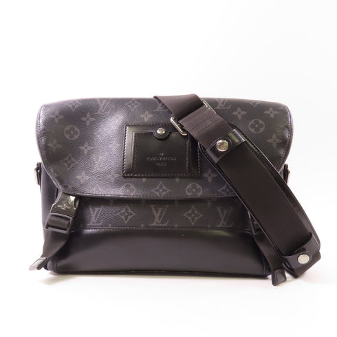 LOUIS VUITTON LV Messenger PM Voyager Shoulder Bag M40511 Monogram Eclipse Black v1