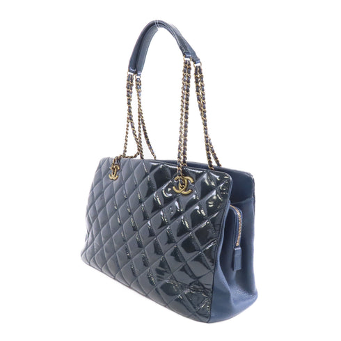 CHANEL Quilted CC GHW Chain Shoulder Bag Patent Leather Green