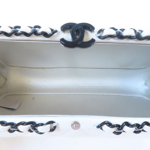 CHANEL Quilted CC Pouch Shoulder Bag Chain Crossbody Lambskin Leather White