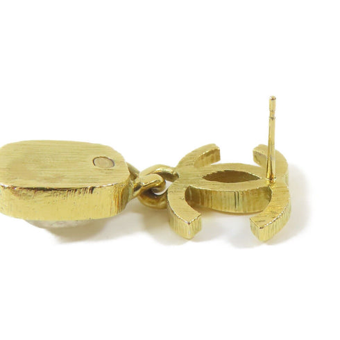 CHANEL CC Earrings Metal Gold v1