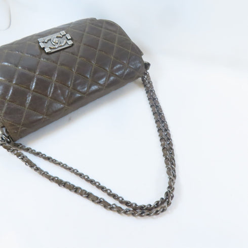 CHANEL Quilted CC SHW Chain Shoulder Bag Calfskin Leather Brown