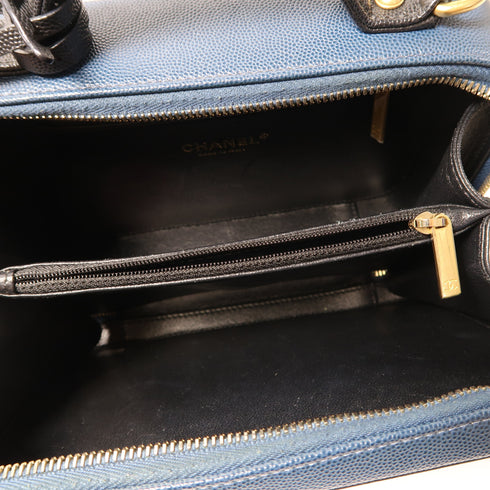 CHANEL Quilted CC GHW Chain Shoulder Bag Calfskin Leather Blue v1