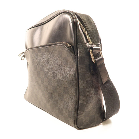 LOUIS VUITTON LV SHW Dayton MM Shoulder Bag N41409 Damier Graphite Black